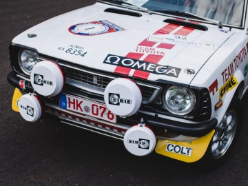 Toyota z początk&oacute;w WRC w Rajdzie Śląska